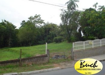Terreno no Bairro Atiradores em Joinville com 1571 m² - BU53060V
