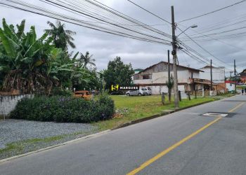 Terreno no Bairro Itaum em Joinville com 360 m² - 670