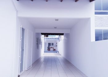 Casa no Bairro Praia do Sonho em Palhoça com 3 Dormitórios e 228 m² - 20279