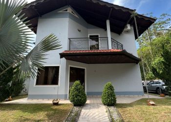 Casa no Bairro Ribeirão Areia em Pomerode com 4 Dormitórios (1 suíte) e 723 m² - 189