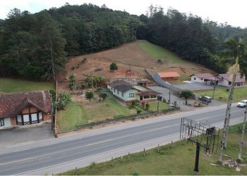 Imóvel Rural no Bairro Centro em Pomerode com 23544 m² - 590121006-4