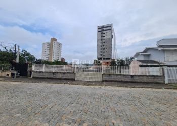 Terreno no Bairro Perequê em Porto Belo com 1440 m² - 20746