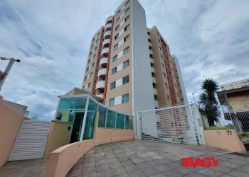 Apartamento no Bairro Barreiros em São José com 2 Dormitórios (1 suíte) e 57.65 m² - 110400
