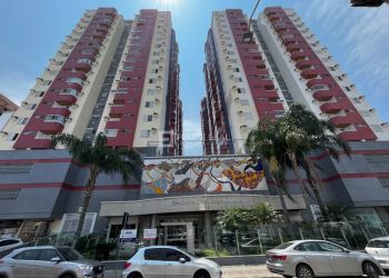 Apartamento no Bairro Campinas em São José com 3 Dormitórios (1 suíte) e 126 m² - 20838