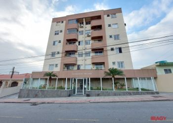 Apartamento no Bairro Jardim Cidade de Florianópolis em São José com 2 Dormitórios e 58.45 m² - 106133