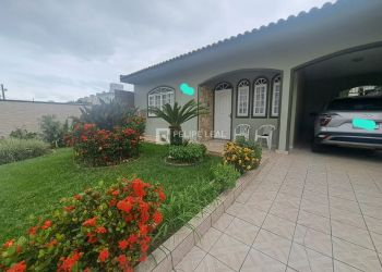 Casa no Bairro Areias em São José com 3 Dormitórios (1 suíte) e 120 m² - 21177