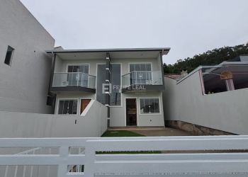 Casa no Bairro Potecas em São José com 2 Dormitórios (2 suítes) e 80 m² - 20272