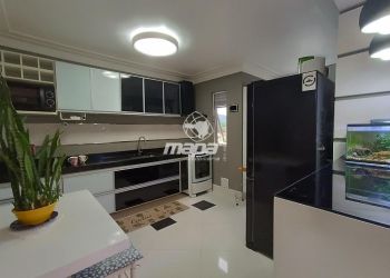 Apartamento no Bairro Capitais em Timbó com 3 Dormitórios (1 suíte) - 7301