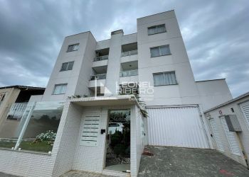 Apartamento no Bairro Nações em Timbó com 2 Dormitórios e 60 m² - LR167